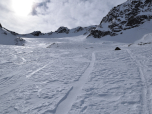 Links im Bild das Längentaljoch