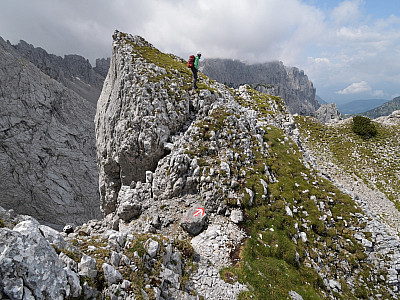 Durch die Rinne links führte früher der Weg