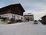 Am Wanderparkplatz in Praxmar
