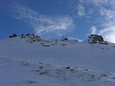 Das Kreuz wird sichtbar