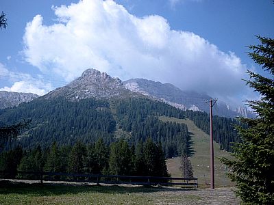 Blick vom Karerpass zum Latemar