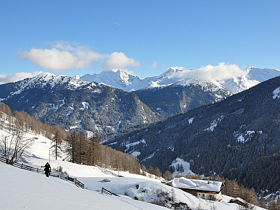 Der Olperer 3476 m hinter dem Sattelberg 2115 m