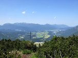 Das Gipfelkreuz ist etwas vorgelagert.