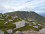 Rechts im Bild der Hauptgipfel Cac Carn Beag
