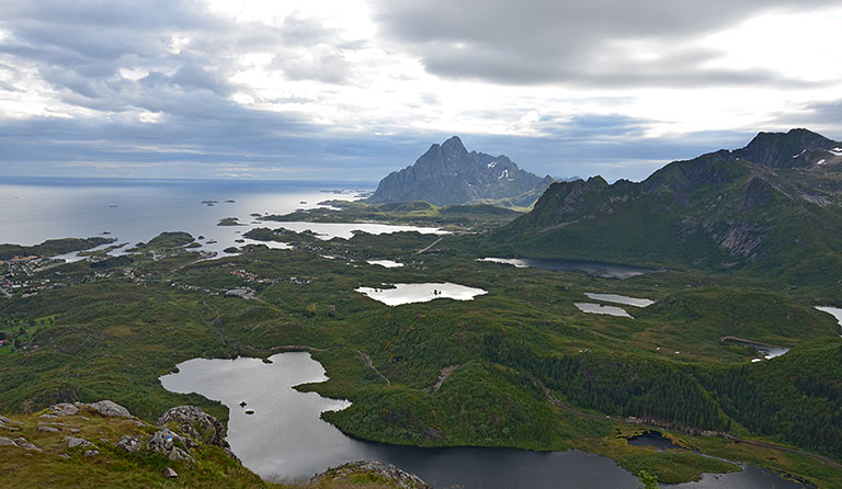Tjeldbergtinden (367 m)