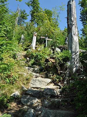 ... über eine natürliche Treppe hinauf...