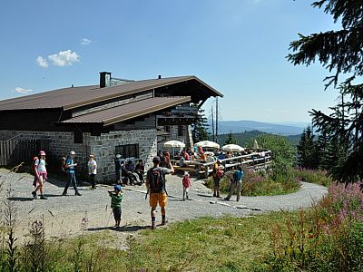 befindet sich das Lusen-Schutzhaus.