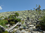 Die Granitblöcke am Gipfel.
