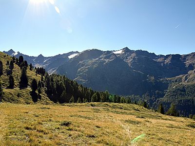 Ganz links die Zufrittspitze, Bildmitte die Hintere Eggenspitze