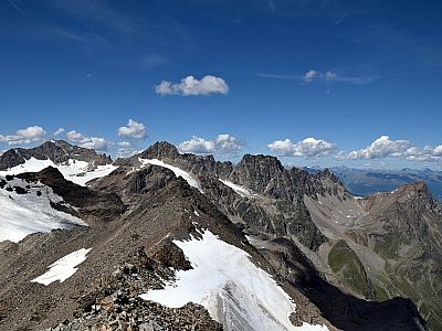 Vertainerspitze und Hohe und Kleine Angelusspitze vom Gipfel der Lyfispitze aus