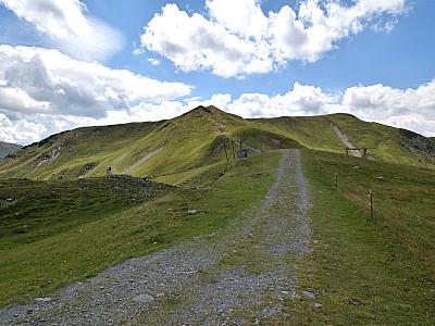 Vor uns liegt der Aufstieg zur Schönhoferwand, ...