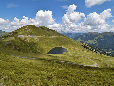 Der Blick zurück auf den Seekarsee und den dahinter liegenden Hohen Penhab