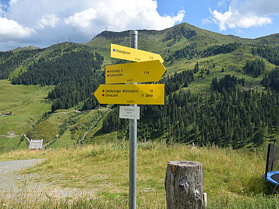 Etwa eine Stunde Weg liegt bis zur Mittelstation noch vor uns