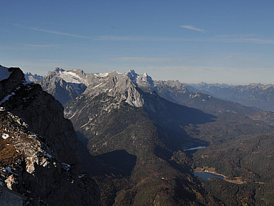 Blick nach Westen zum Wettersteingebirge