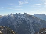Im Osten die Pleisenspitze