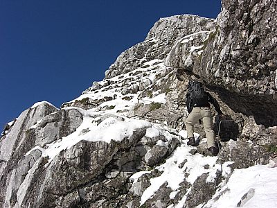 Kurze seilgesicherte Passage...