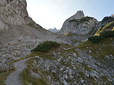 Kurz vor dem Kleinkaiser wird es etwas flacher