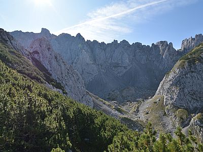 Im Süden beeindrucken die Spitzen des Wilden Kaisers