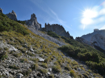 Der löchrige, messerscharfe Grat im Süden des Mitterkaiser