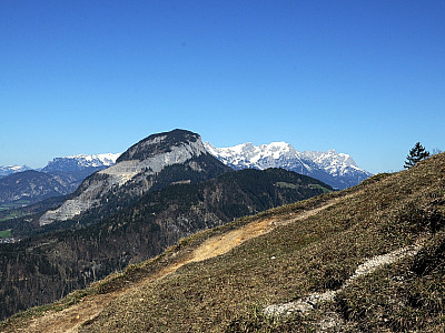 ... wird hinter dem Pölven auch die Sicht auf das Kaisergebirge frei.