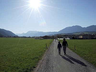 Auf diesem erreichen wir wenige Minuten später unser Auto.