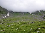 Der Grat des Kessels ist wieder in Wolken gehüllt