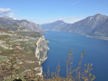 Der Blick nach Norden zum Monte Stivo und den Monte Altissimo di Nago