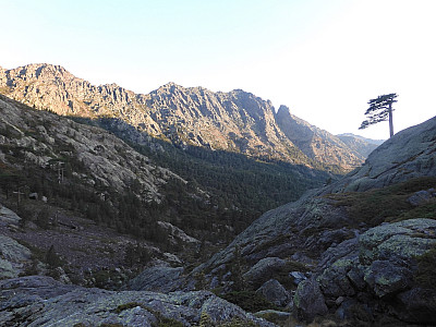 Immer mehr wird vom Kamm des A Muvrella sichtbar