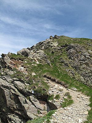 ...führt uns zuerst zum Gipfelgrat