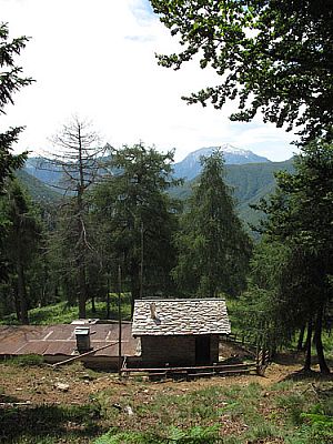 An dieser Hütte geht es vorbei