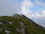 Vom Westen ziehen Wolken über den Gipfel