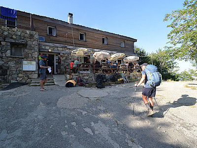 Wir starten unsere Tour am Refuge de Capanelle 