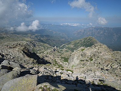 Der Ausblick vom Gipfel nach Nordosten
