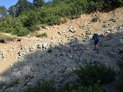 Hier verlassen wir nach links die Lifttrasse