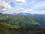Blick zum Tuxer Hauptkamm, in der Mitte der Olperer