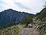 ...und treffen auf den Weg, der von der Strindenalpe herauf kommt