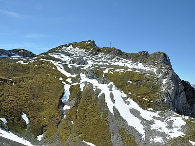 auf die Nördlich Linderspitze zu.