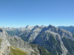 Blick auf die Pleisenspitze und ins Karwendeltal