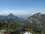 Blick zum Säuling und zum Hohen Straußberg