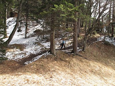 ...und wandern wenige Meter bergab