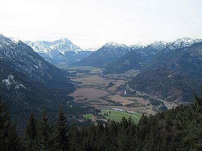 Blick Richtung Garmisch und Zugspitze
