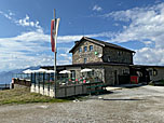 ...sowie dem Schutzhaus Patscherkofel