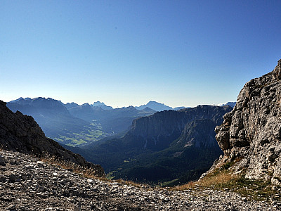 Der Ausblick nach Südosten ins Gadertal