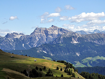 Der Monte Sella di Sennes im Osten