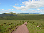 Der breite Wanderweg...