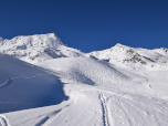 ... und noch bevor wir die Piste erreichen wieder links nach Norden.