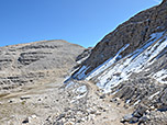Vom Rifugio queren wir in östlicher Richtung...