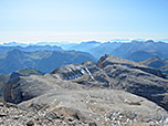 Blick zur Bergstation am Sasso Pordoi...