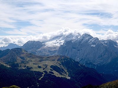 Über der Marmolata ziehen die Wolken auf