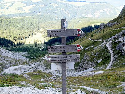 Hier beginnt der Zustieg zum Oskar-Schuster-Steig.